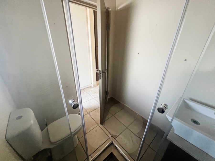 1 Bedroom Property for Sale in Sunninghill Gauteng