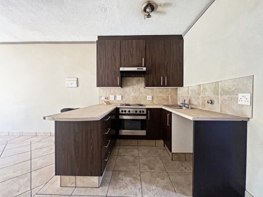 1 Bedroom Property for Sale in Sunninghill Gauteng