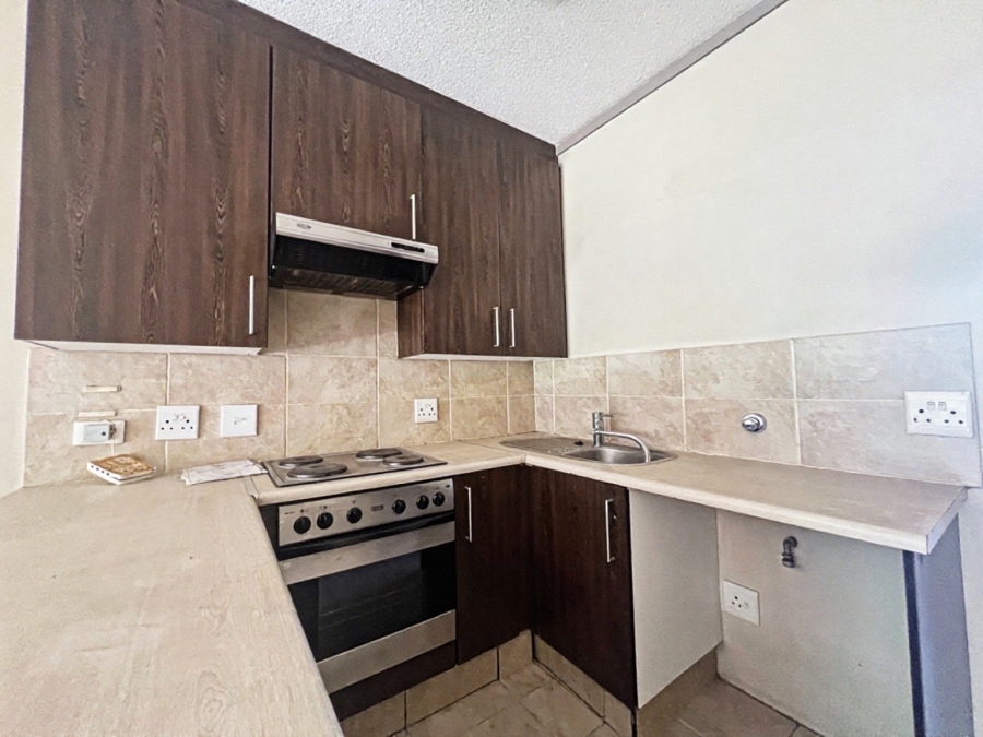 1 Bedroom Property for Sale in Sunninghill Gauteng