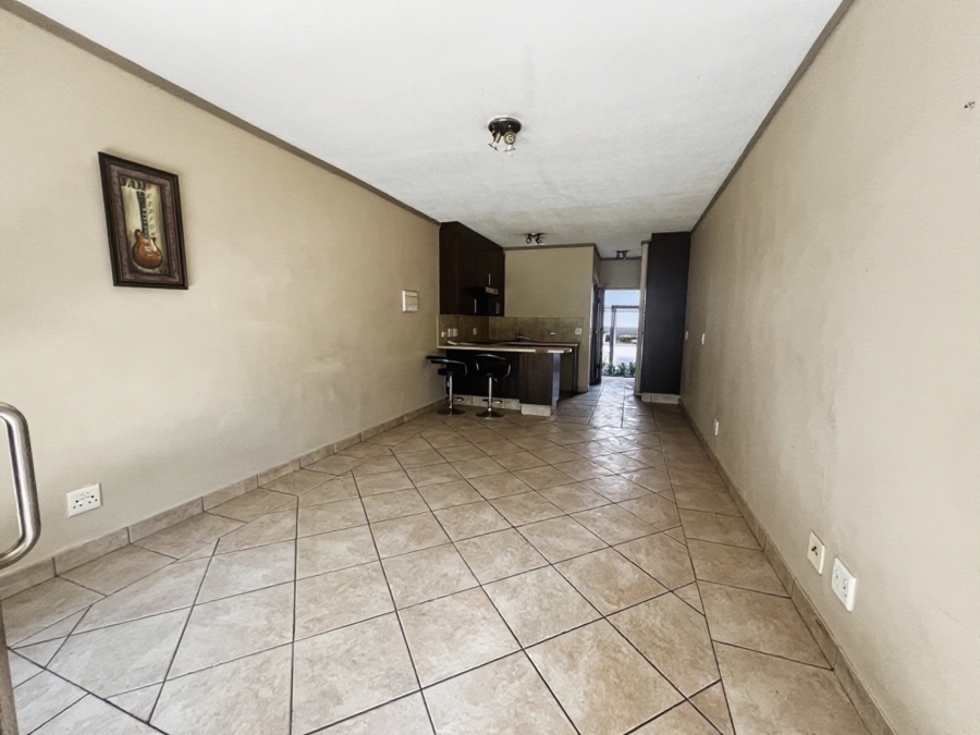 1 Bedroom Property for Sale in Sunninghill Gauteng