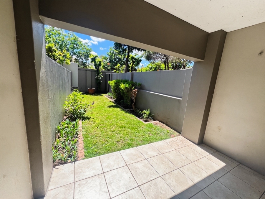1 Bedroom Property for Sale in Sunninghill Gauteng