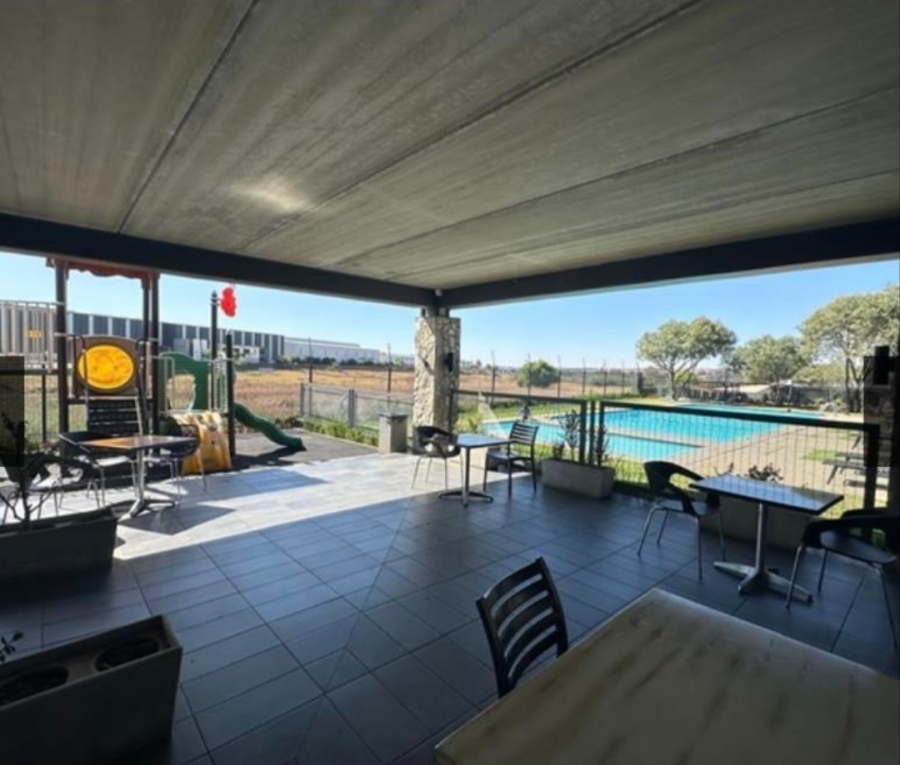 1 Bedroom Property for Sale in Modderfontein Gauteng