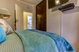 2 Bedroom Property for Sale in Birchleigh North Gauteng