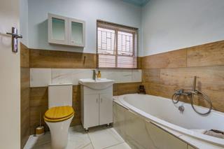 2 Bedroom Property for Sale in Birchleigh North Gauteng