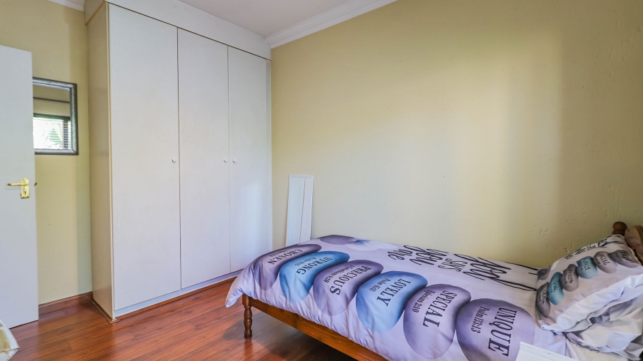 2 Bedroom Property for Sale in Sunninghill Gauteng