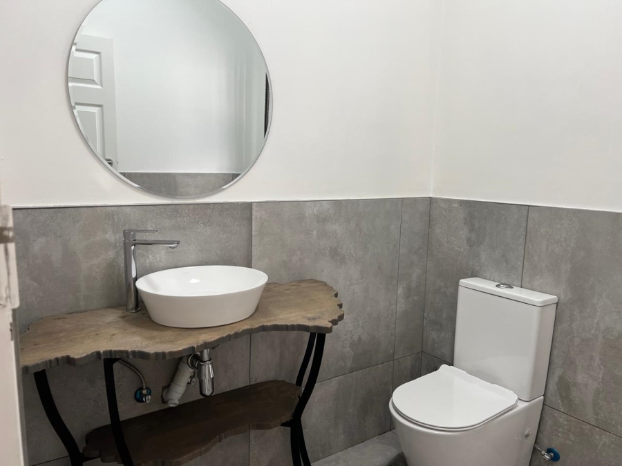 5 Bedroom Property for Sale in Wendywood Gauteng