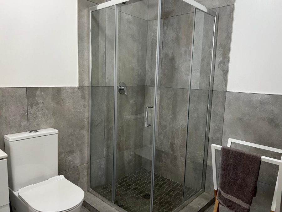 5 Bedroom Property for Sale in Wendywood Gauteng