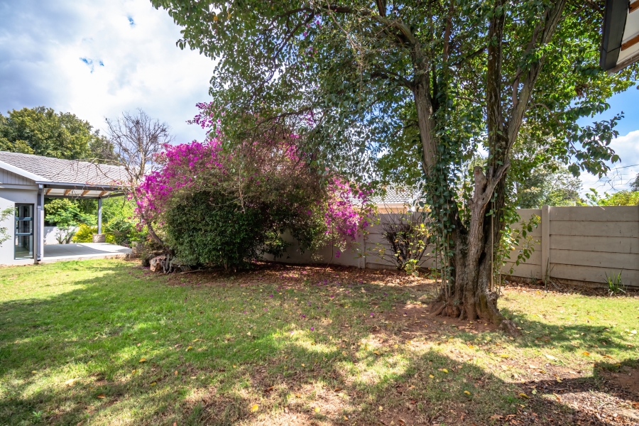 5 Bedroom Property for Sale in Wendywood Gauteng