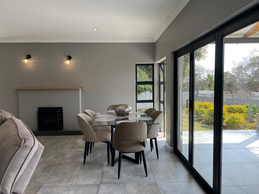 5 Bedroom Property for Sale in Wendywood Gauteng