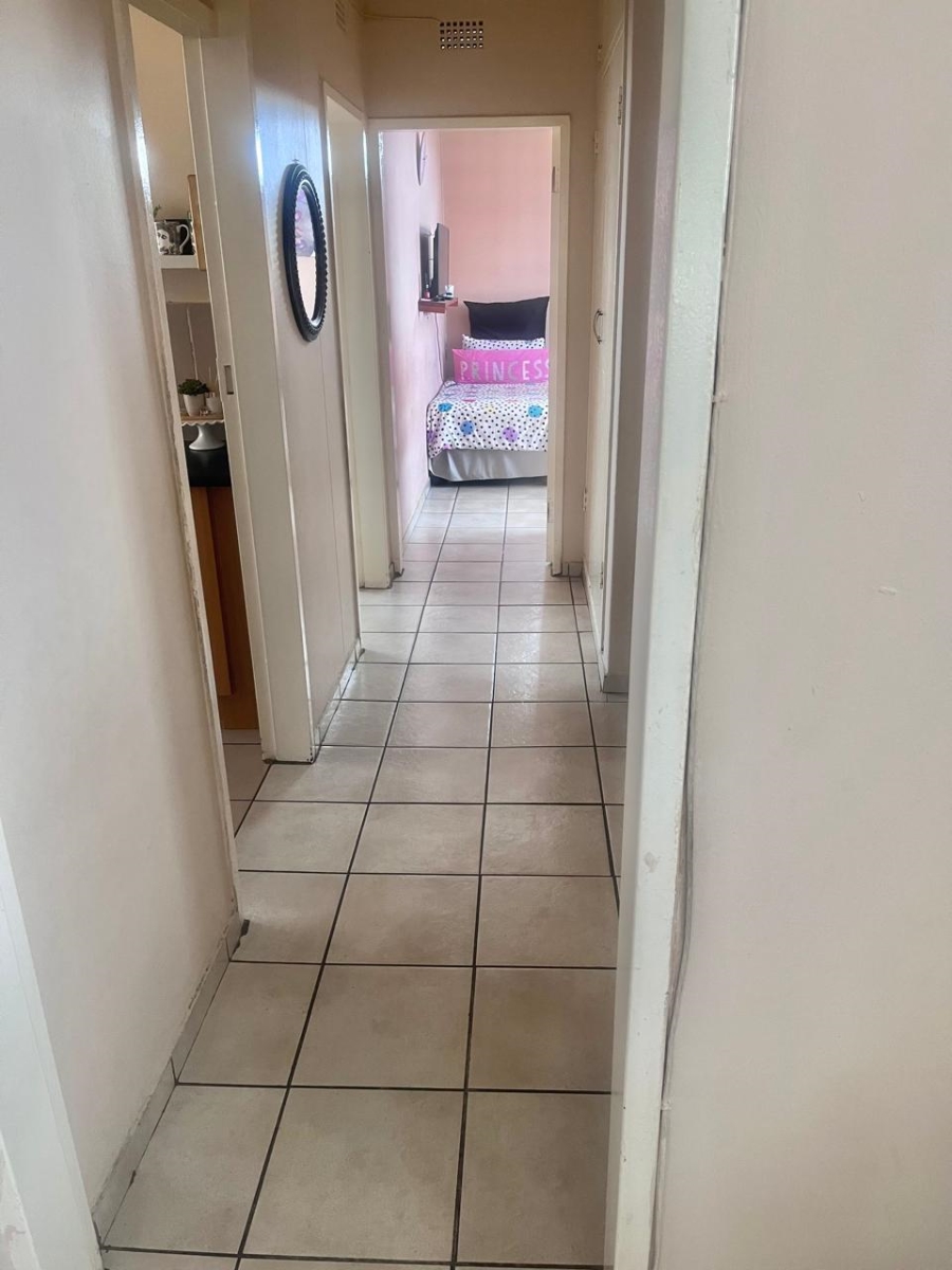 2 Bedroom Property for Sale in Bellevue East Gauteng