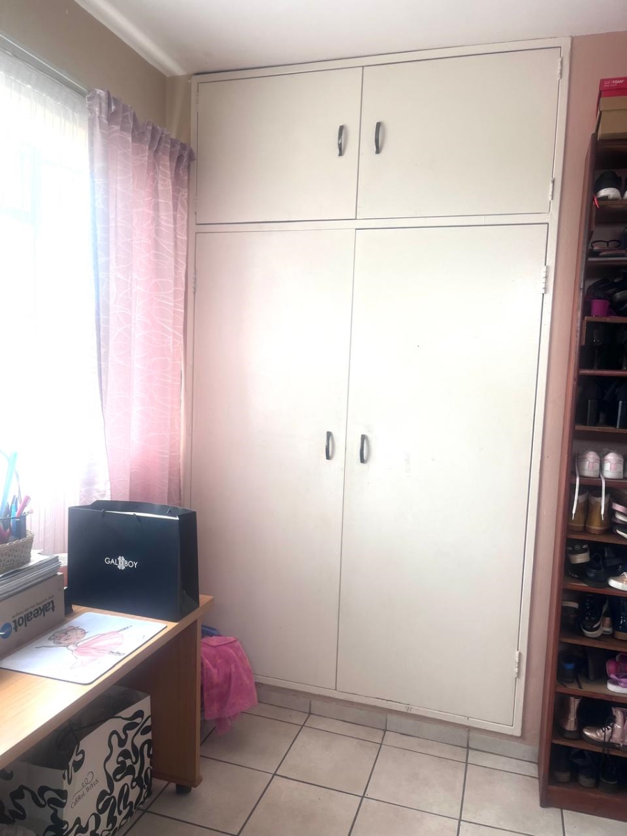 2 Bedroom Property for Sale in Bellevue East Gauteng