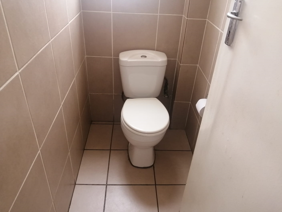 2 Bedroom Property for Sale in Bellevue East Gauteng