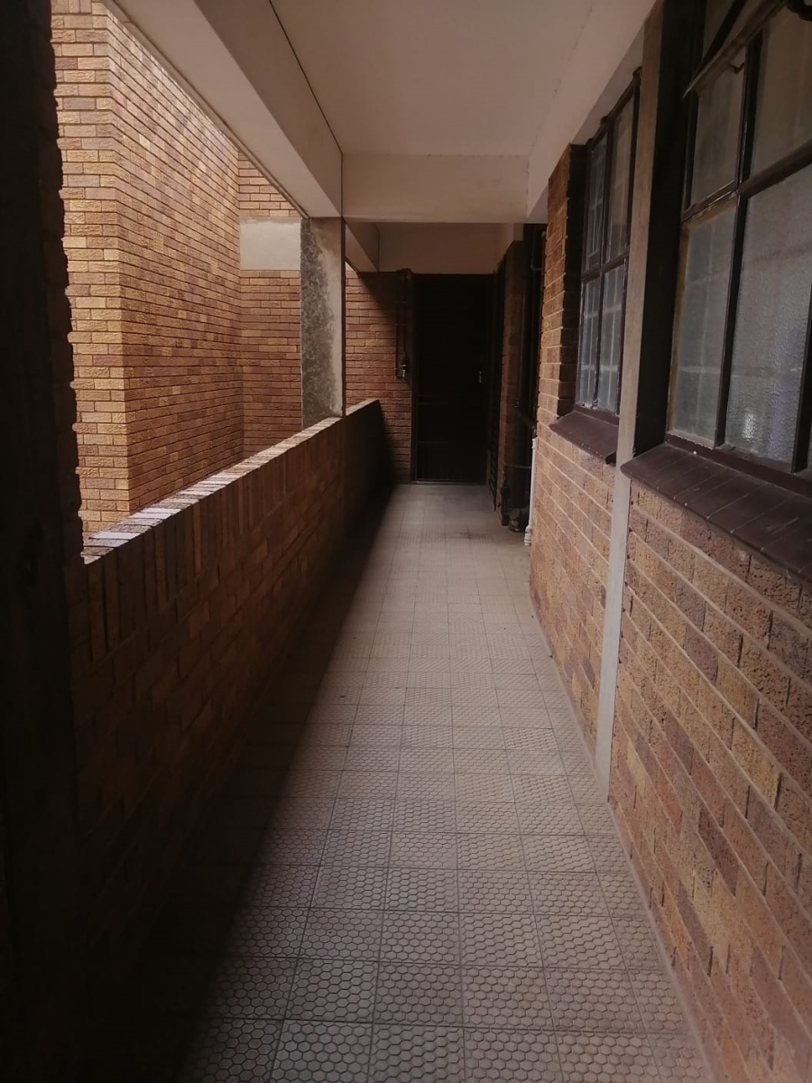 2 Bedroom Property for Sale in Bellevue East Gauteng