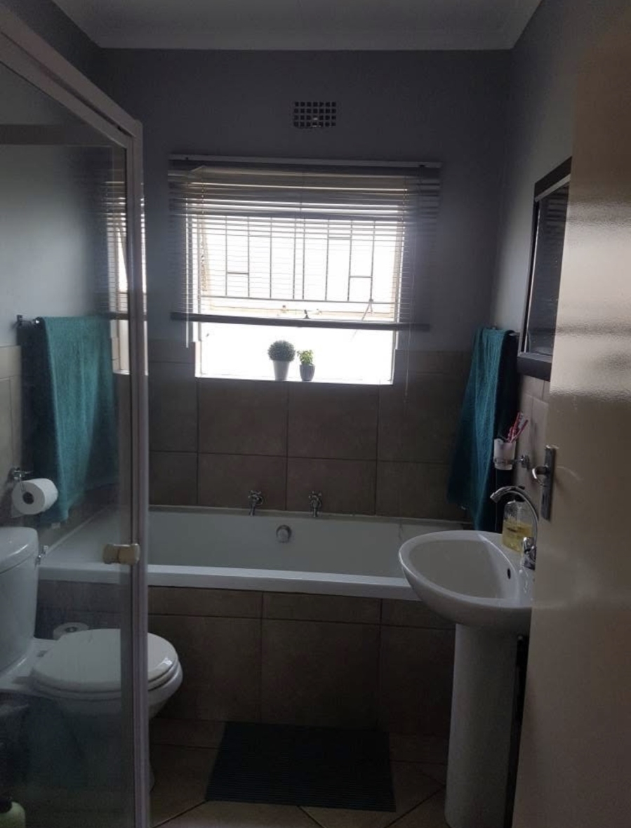 2 Bedroom Property for Sale in Riversdale Gauteng