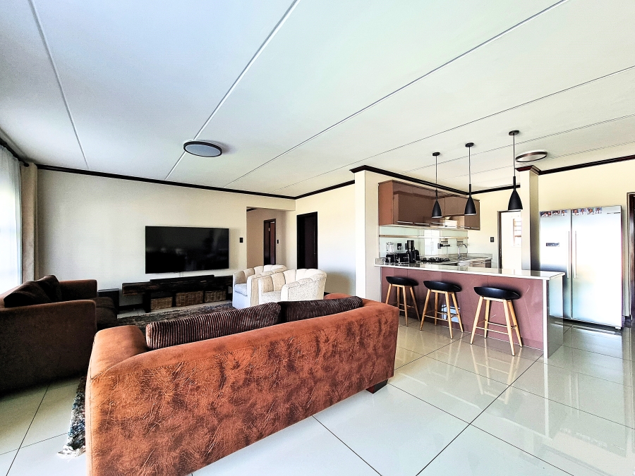 4 Bedroom Property for Sale in Carlswald Gauteng