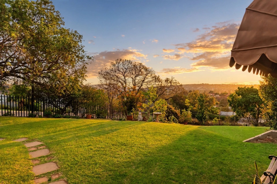 4 Bedroom Property for Sale in Wilro Park Gauteng