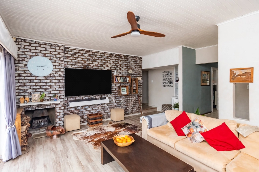 4 Bedroom Property for Sale in Wilro Park Gauteng