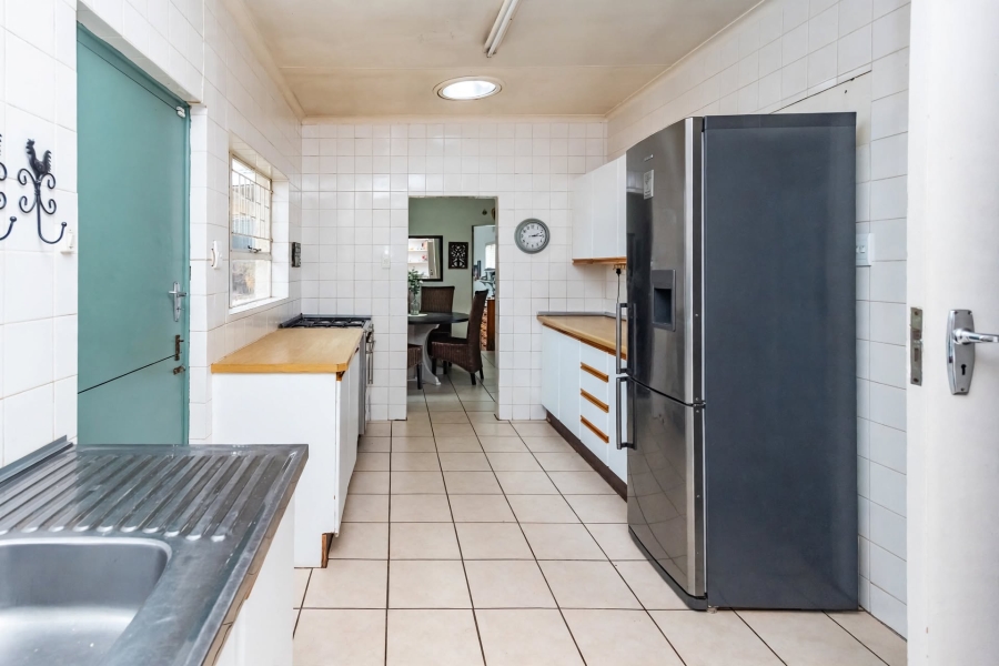 4 Bedroom Property for Sale in Wilro Park Gauteng