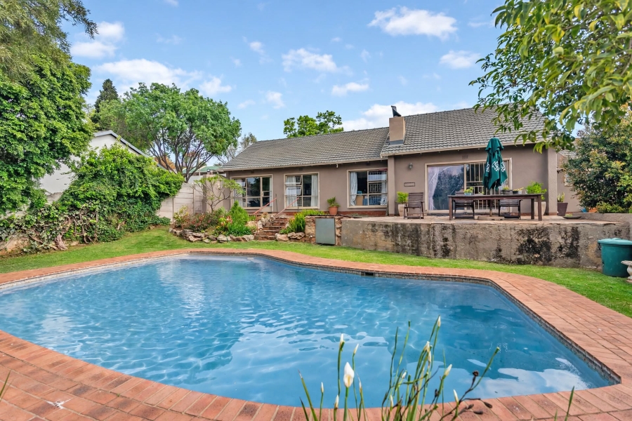 4 Bedroom Property for Sale in Wilro Park Gauteng