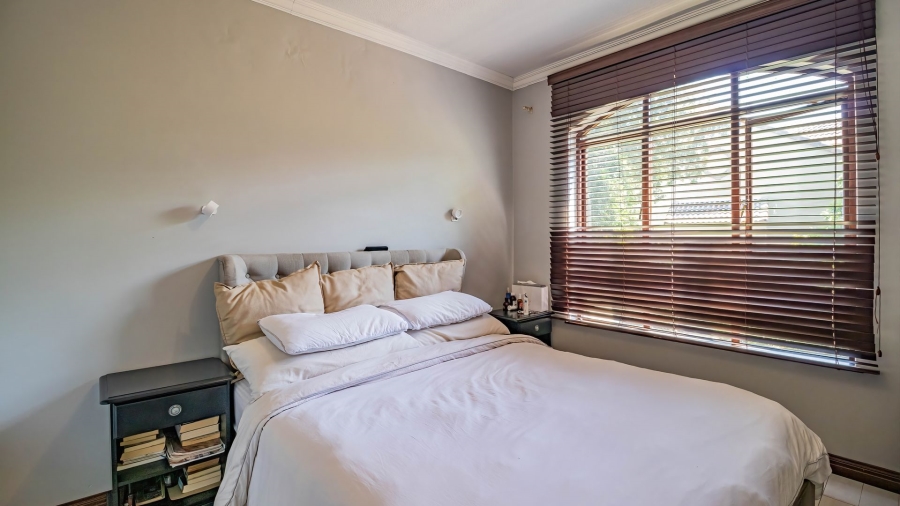 2 Bedroom Property for Sale in Douglasdale Gauteng