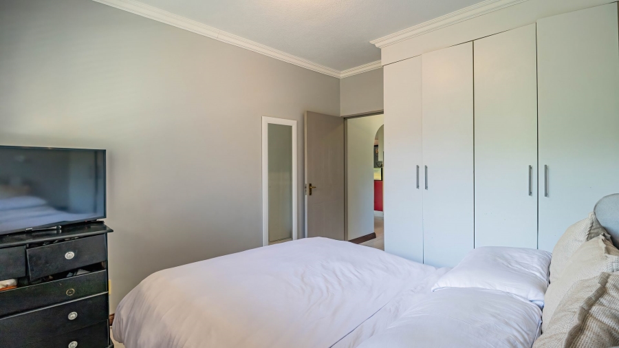 2 Bedroom Property for Sale in Douglasdale Gauteng