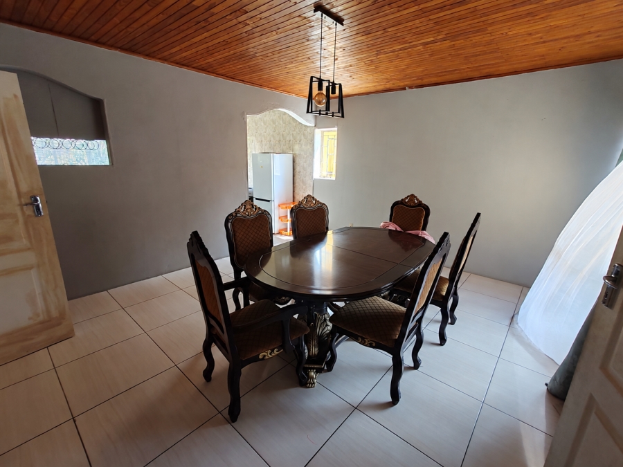6 Bedroom Property for Sale in Danville Gauteng