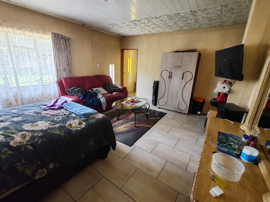 6 Bedroom Property for Sale in Danville Gauteng
