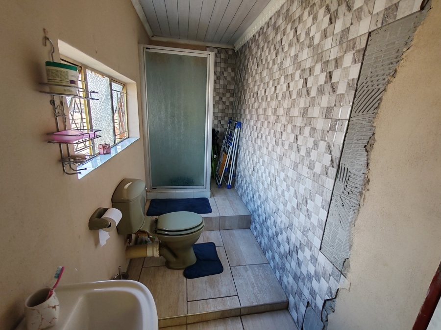 6 Bedroom Property for Sale in Danville Gauteng