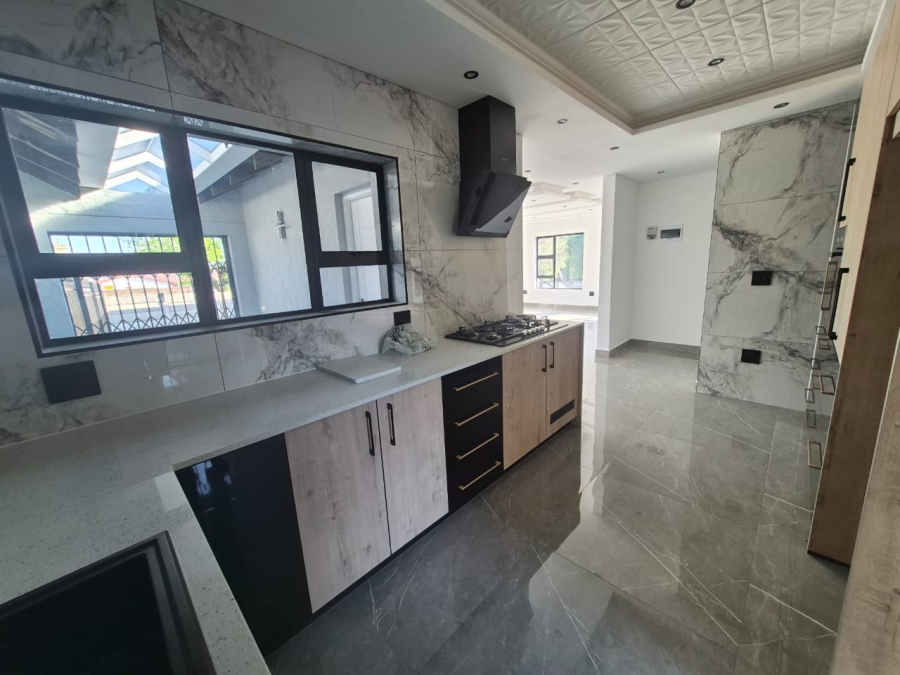 To Let 4 Bedroom Property for Rent in Eden Glen Gauteng