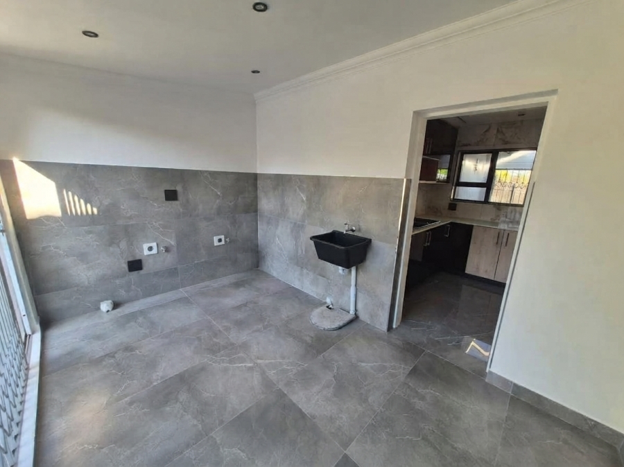 To Let 4 Bedroom Property for Rent in Eden Glen Gauteng