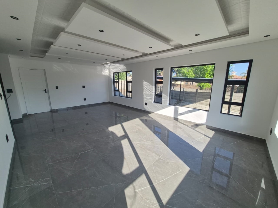 To Let 4 Bedroom Property for Rent in Eden Glen Gauteng