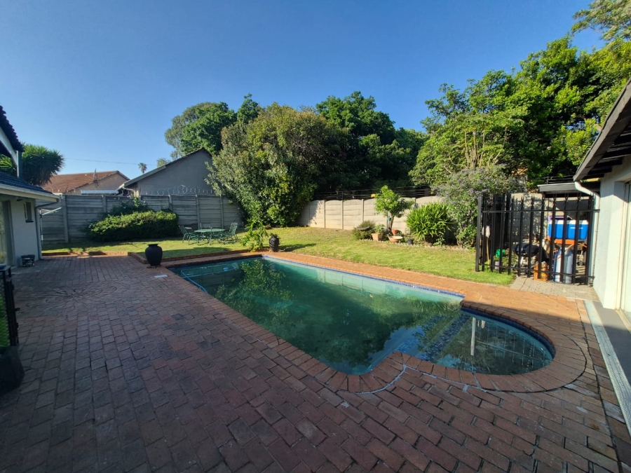 To Let 4 Bedroom Property for Rent in Eden Glen Gauteng