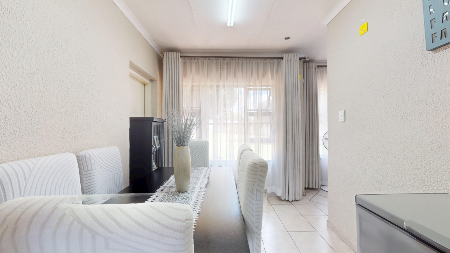 4 Bedroom Property for Sale in Rynsoord Gauteng