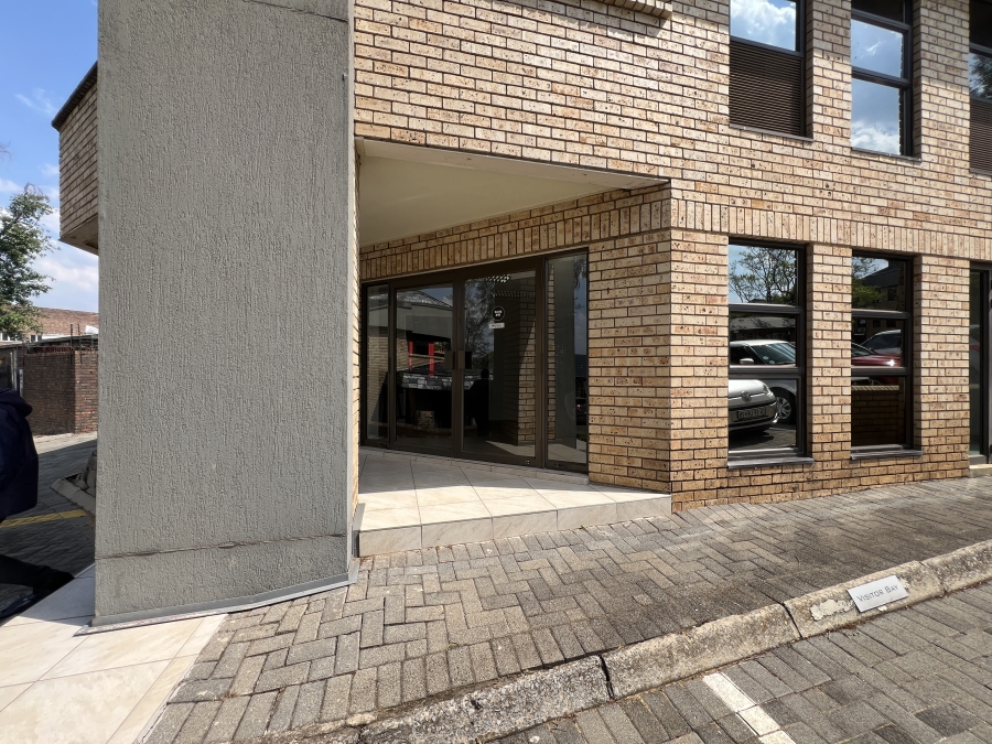 To Let Commercial Property for Rent in Hurlingham Gauteng