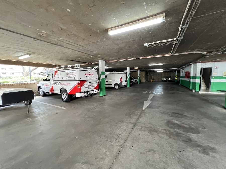 To Let Commercial Property for Rent in Hurlingham Gauteng