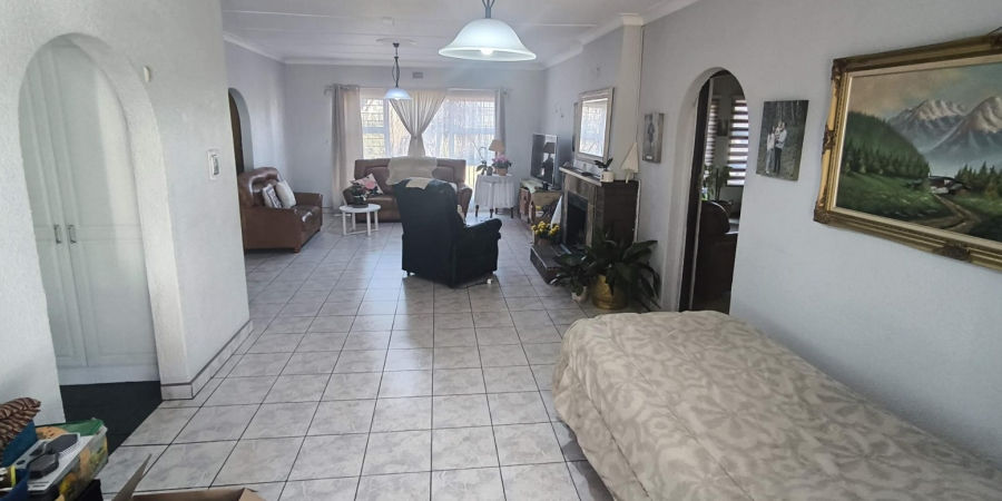 4 Bedroom Property for Sale in Brackenhurst Gauteng