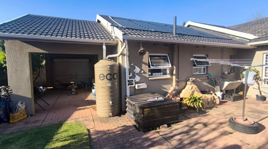 4 Bedroom Property for Sale in Brackenhurst Gauteng