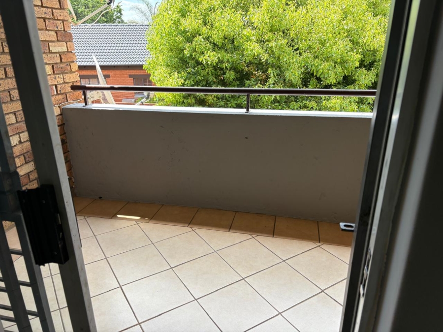 To Let 2 Bedroom Property for Rent in Mooikloof Ridge Gauteng