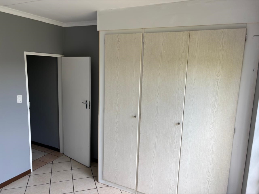 To Let 2 Bedroom Property for Rent in Mooikloof Ridge Gauteng