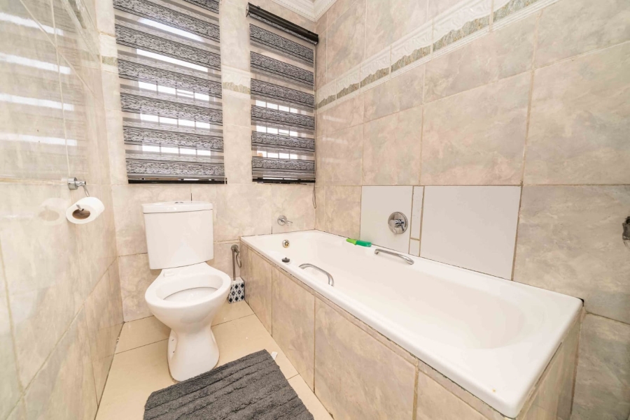 3 Bedroom Property for Sale in Leachville Gauteng