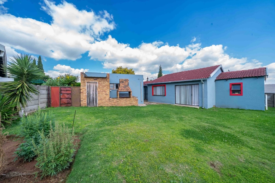 3 Bedroom Property for Sale in Leachville Gauteng