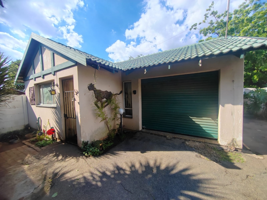 2 Bedroom Property for Sale in Huntingdon Gauteng