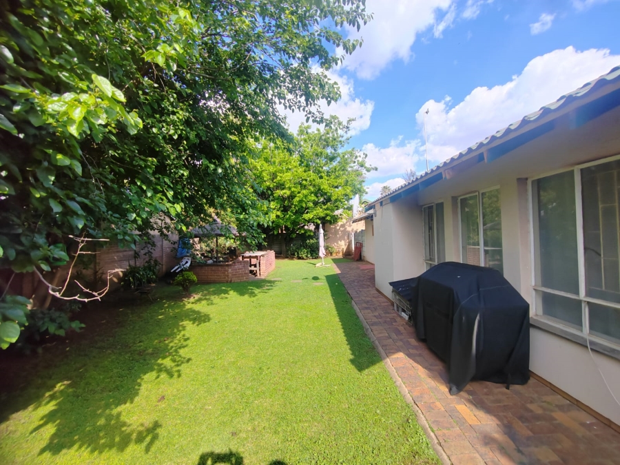 2 Bedroom Property for Sale in Huntingdon Gauteng