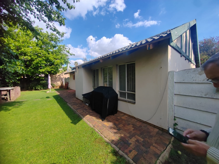 2 Bedroom Property for Sale in Huntingdon Gauteng