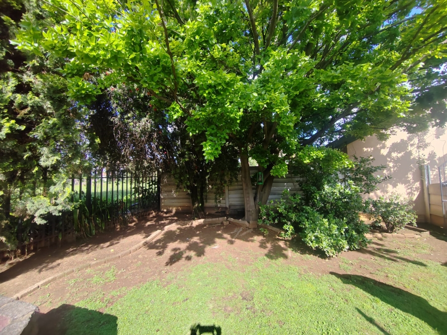 2 Bedroom Property for Sale in Huntingdon Gauteng