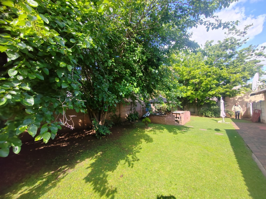 2 Bedroom Property for Sale in Huntingdon Gauteng