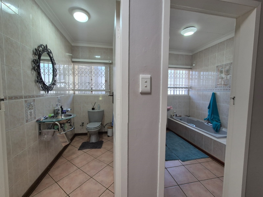 3 Bedroom Property for Sale in Vanderbijlpark SW 5 Gauteng