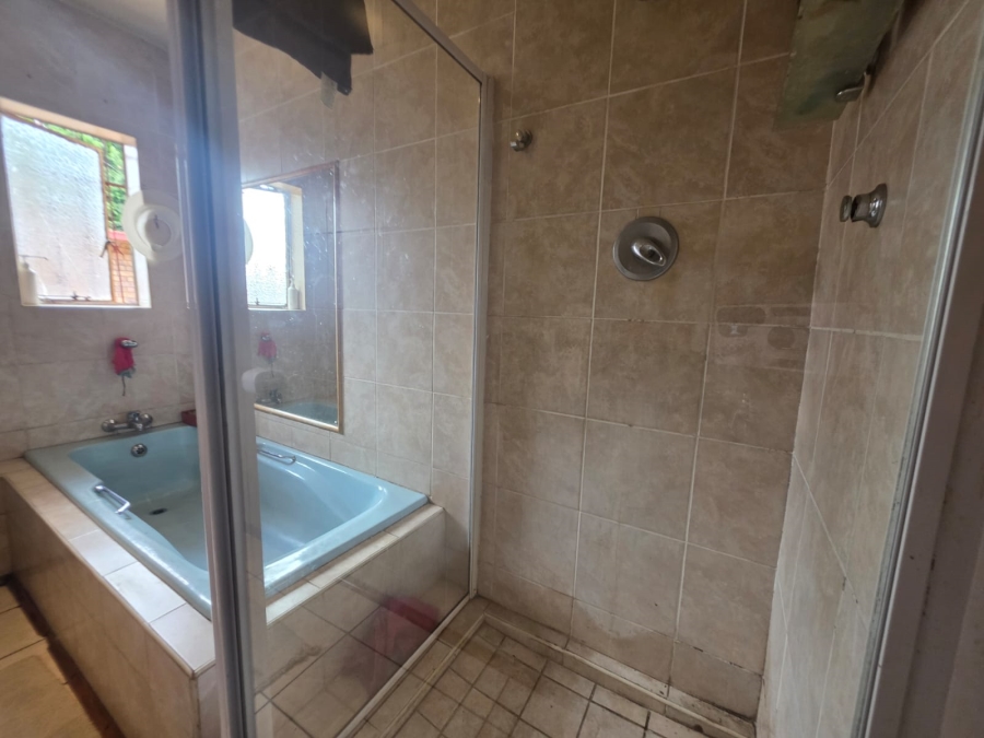 3 Bedroom Property for Sale in Vanderbijlpark Cw 6 Gauteng