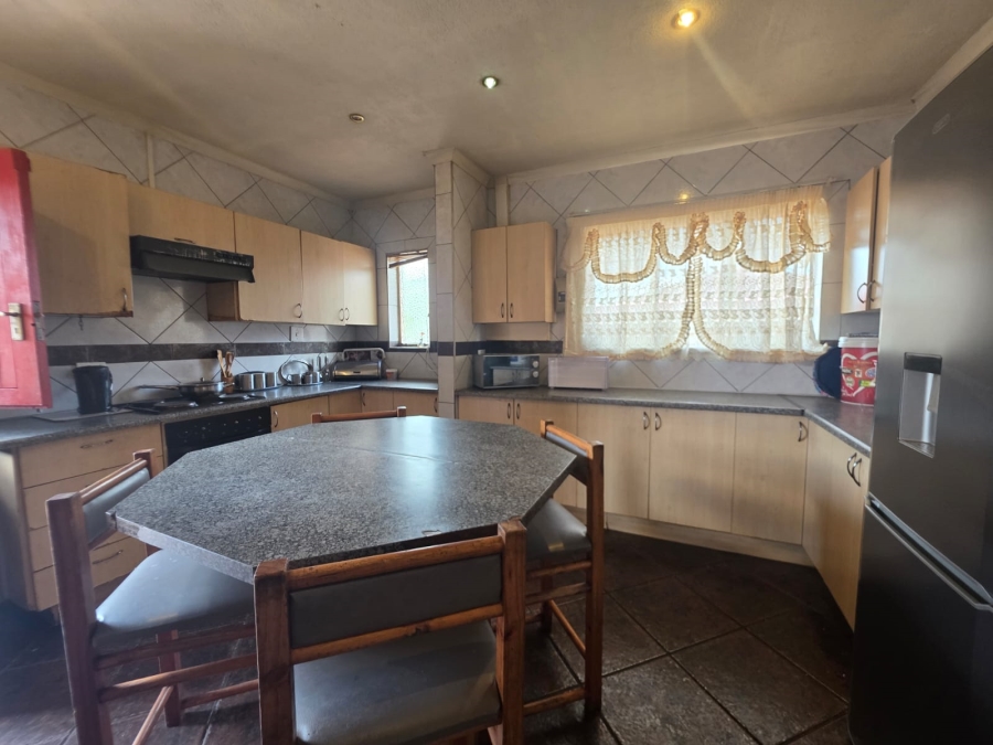 3 Bedroom Property for Sale in Vanderbijlpark Cw 6 Gauteng