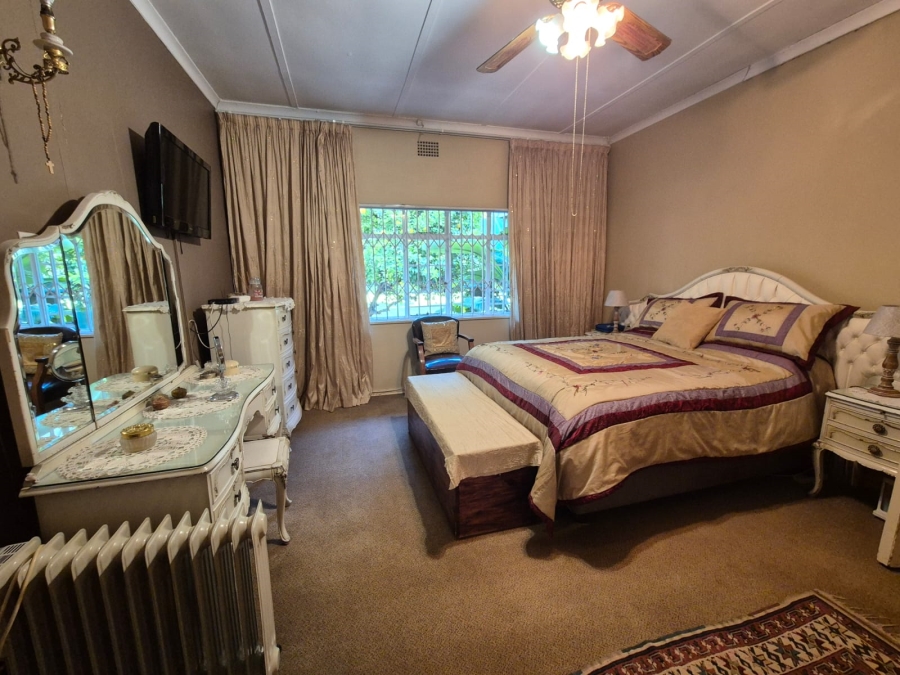 6 Bedroom Property for Sale in Three Rivers Gauteng